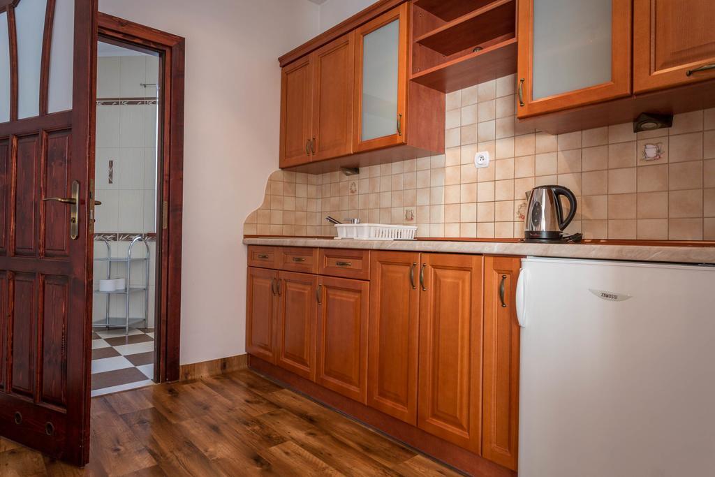 Sykowny Dworek Apartamenty Kościelisko Rom bilde